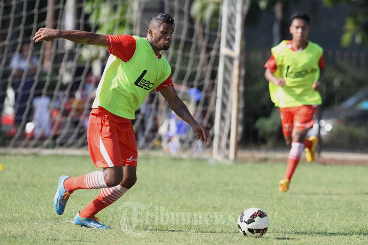 Patrick Da Silva Giring Bola