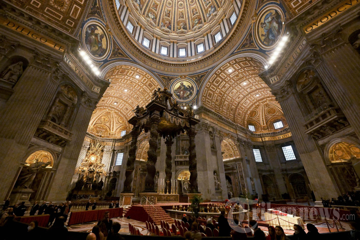 Paus Benediktus XVI Meninggal Dunia