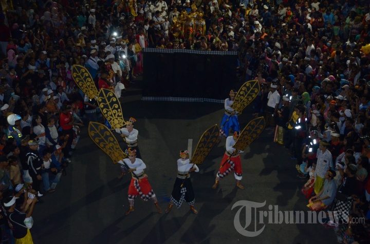 Pawai Ogoh-ogoh Jelang Nyepi