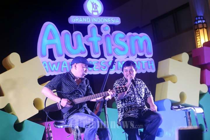 Peduli Autisma di Mal Grand Indonesia
