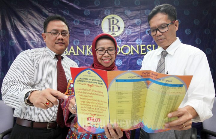 Pejabat BI Prov Jabar Tunjukkan Jadwal Penukaran Uang