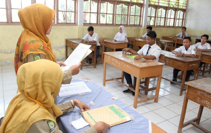 Pelaksanaan Ujian Nasional SMP Tangerang