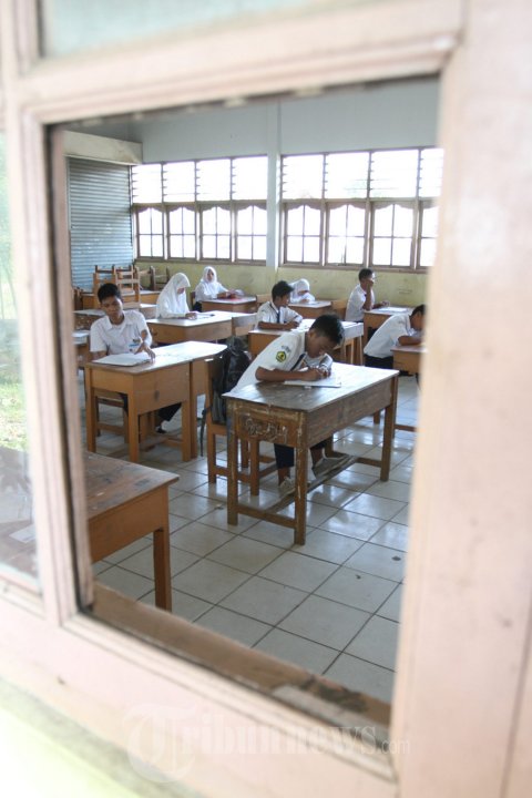 Pelaksanaan Ujian Nasional SMP Tangerang