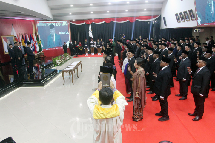 Pelantikan Anggota KPU Provinsi Periode 2023-2028