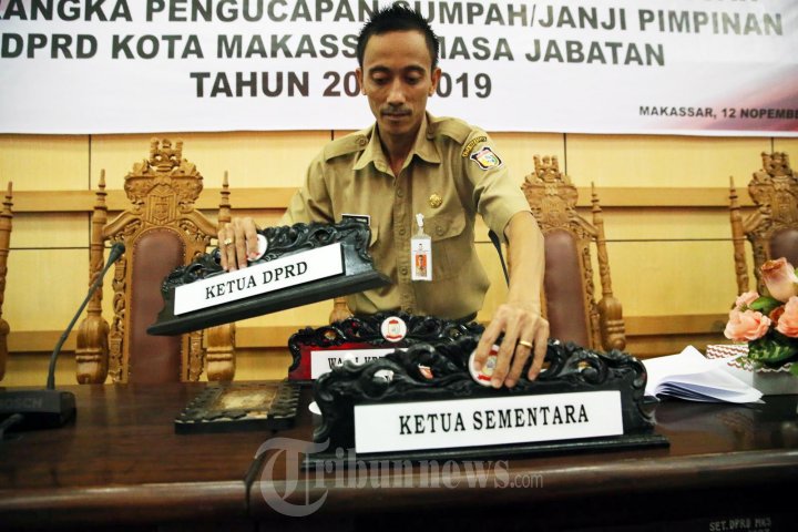 Pelantikan Ketua DPRD Makassar