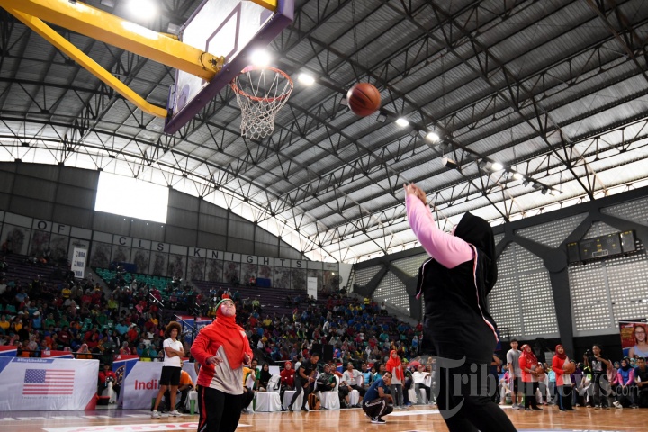 Pelatihan Basket Guru Olah Raga di Surabaya