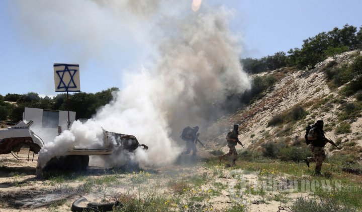 Pelatihan Militan Palestina Brigade Al-Quds