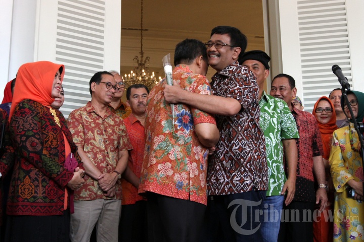 Pelepasan Gubernur DKI Jakarta