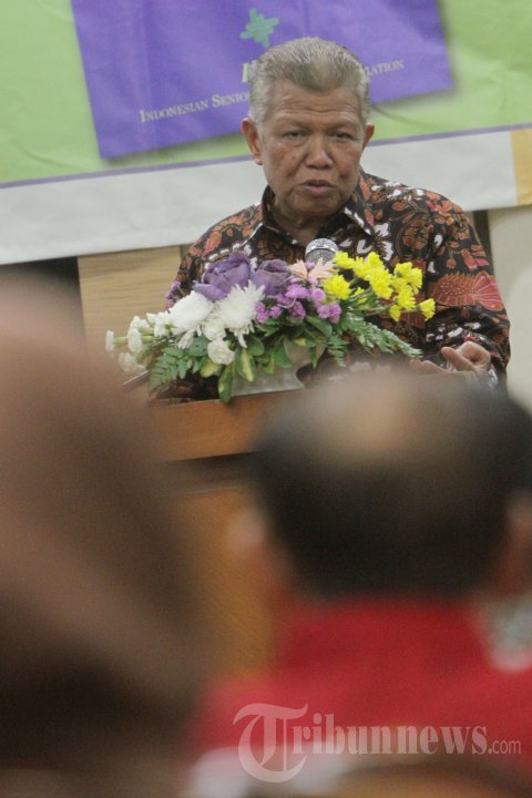 Peluncuran Buku Asuransi Menghadapi MEA