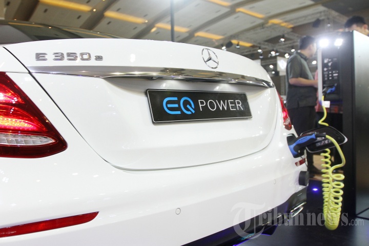 Peluncuran Mercedes Benz EQ Power di IIMS 2018