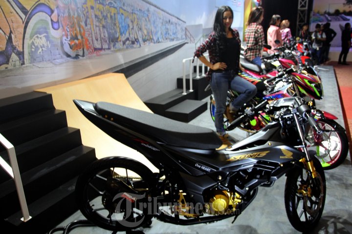 Peluncuran Motor Honda CB150R Street Fire