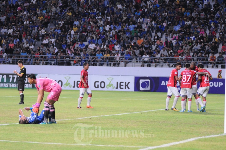 Pemain Bali United Berselebrasi