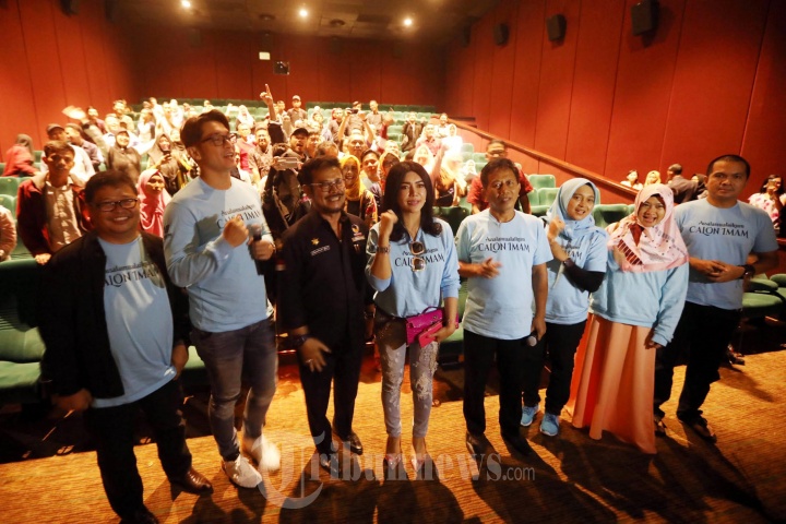 Pemain Film Assalamualaikum Calon Imam Menyapa Penonton Makassar