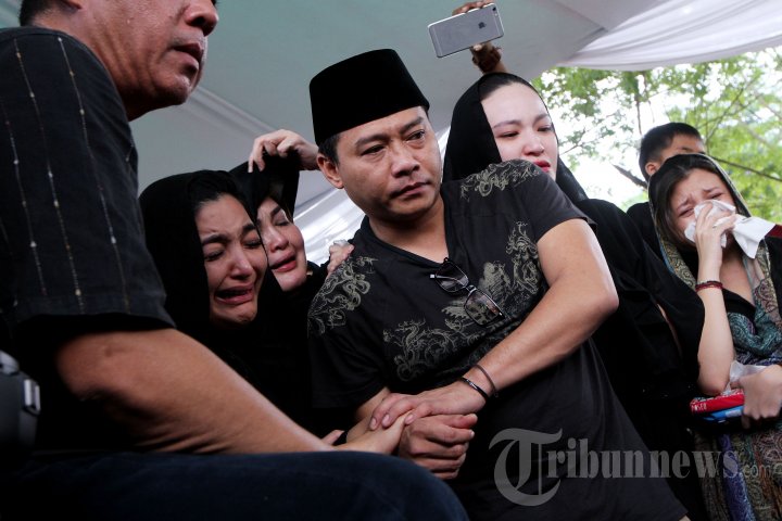 Pemakaman Ibunda Ashanty