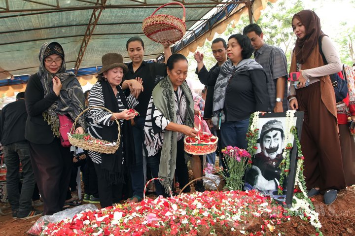 Pemakaman Pak Raden