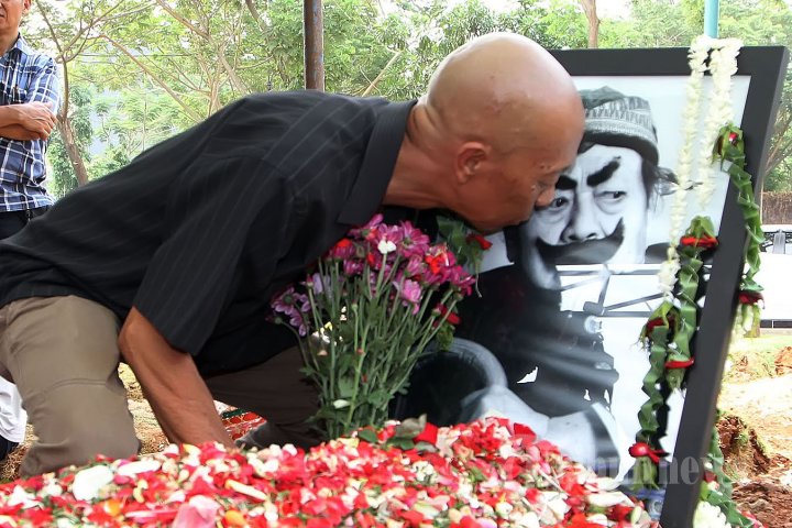 Pemakaman Pak Raden