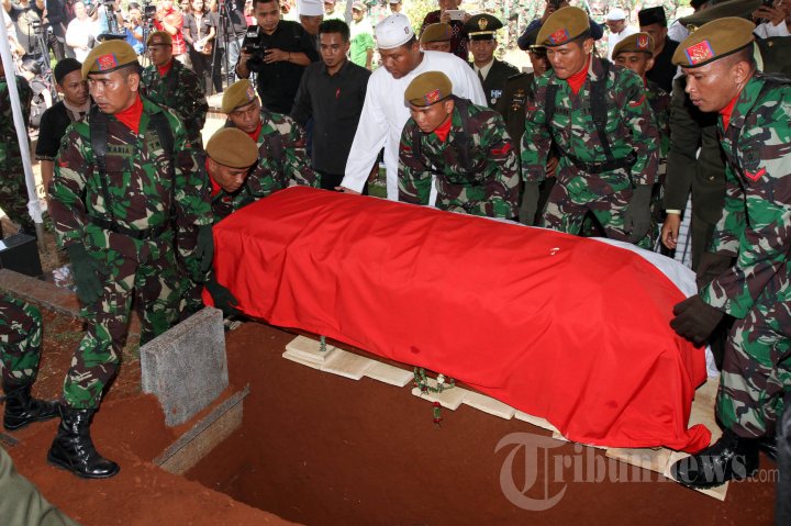 Pemakaman Pengacara Adnan Buyung Nasution