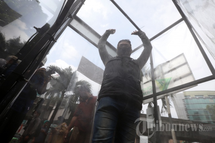Pemasangan Disinfection Chamber di Kawasan Blok M