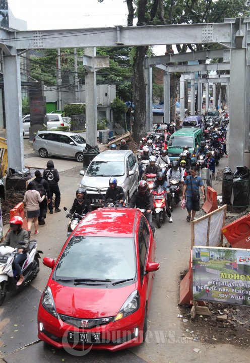 Pembangunan Skywalk Cihampelas Bandung
