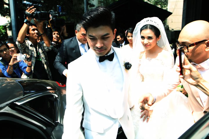 Pemberkatan Pernikahan Chelsea dan Glenn di Gereja Katedral