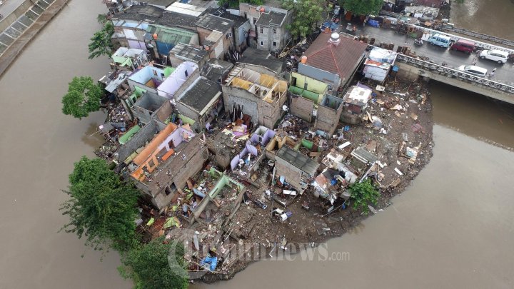 Pembongkaran Bukit Duri Menunggu Putusan PTUN