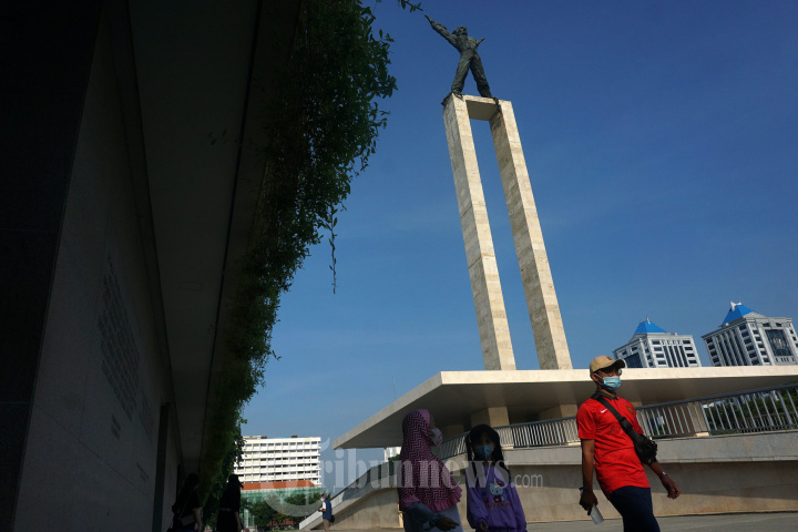 Pembukaan Kembali Taman di Jakarta