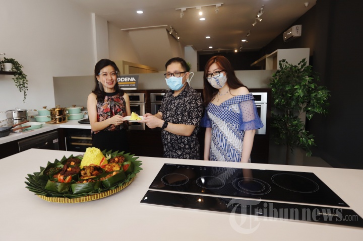 Pembukaan Modena Home Center PIK