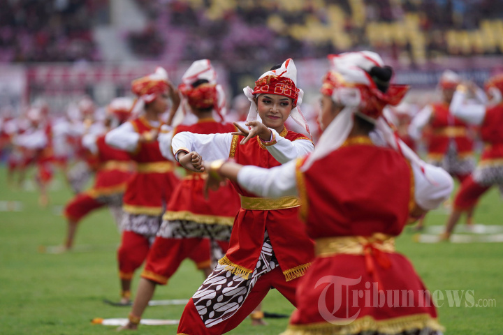 Pembukaan Piala Presiden 2022 di Stadion Manahan