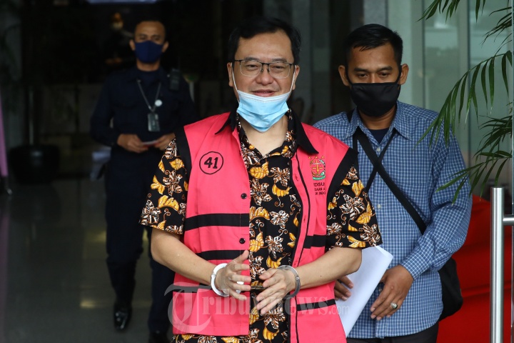 Pemeriksaan Benny Tjokrosaputro di KPK