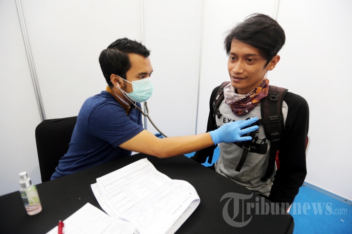 Pemeriksaan Kesehatan Relawan untuk Penanganan Covid-19