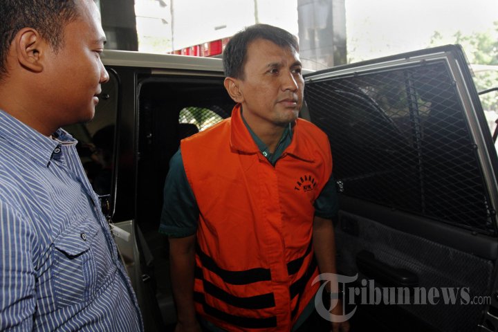 Pemeriksaan Perdana Gatot Pujo Nugroho Setelah Ditahan KPK