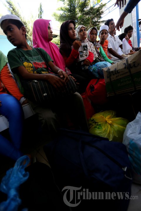 Pemindahan Penampungan Pengungsi Rohingya di Medan