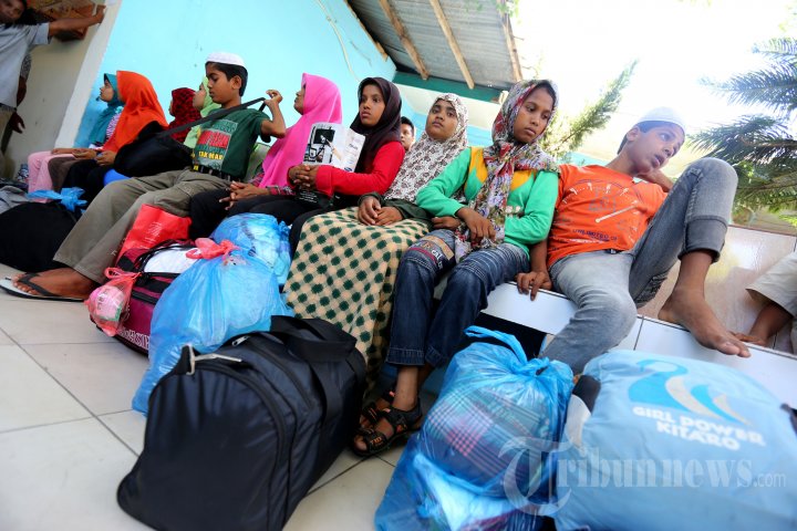 Pemindahan Penampungan Pengungsi Rohingya di Medan