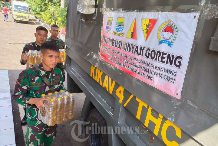 Pemkot Bandung Gandeng TNI Distribusikan Minyak Goreng Curah