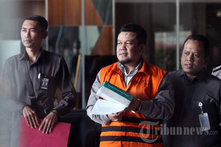 Penahanan Tomtom Dabbul Qomar