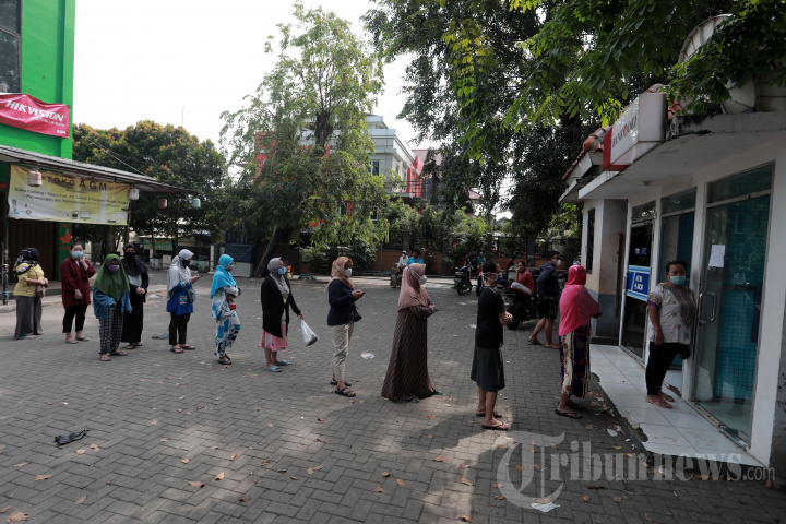 Pencairan Bantuan Sosial Tunai DKI Jakarta