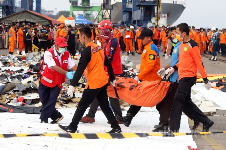 Pencarian Barang Barang Pesawat Lion Air