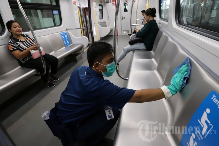 Pencegahan Virus Corona di Stasiun LRT Velodrome