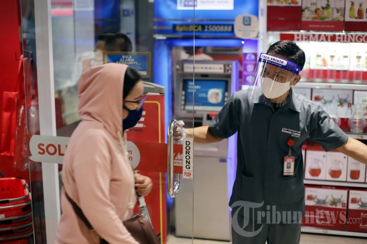 Penerapan Protokol Kesehatan di Toko Ritel Modern Nonpangan