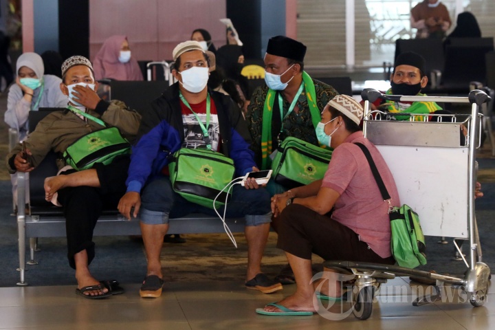 Penerbangan Umrah Perdana di Masa Pandemi