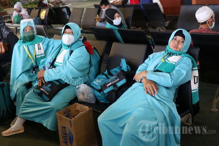 Penerbangan Umrah Perdana di Masa Pandemi