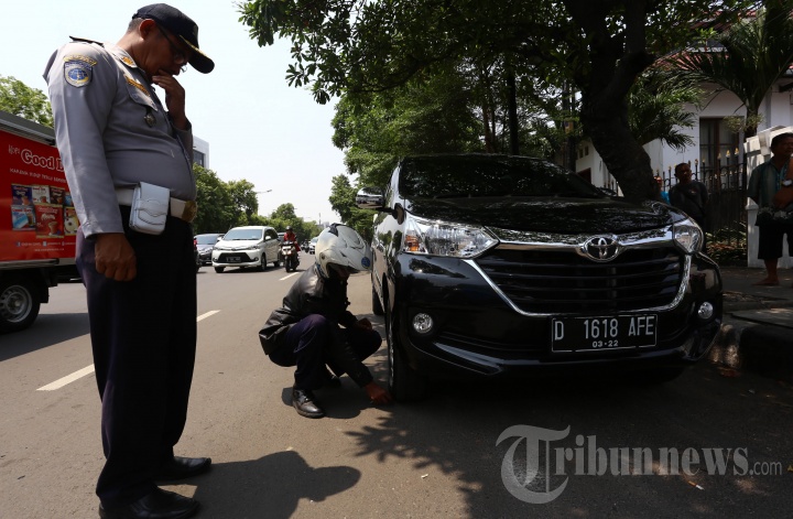 Penertiban Parkir Liar dan PKL
