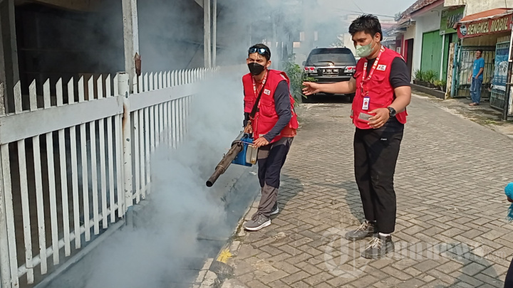 Pengasapan Cegah DBD di Kota Tangerang