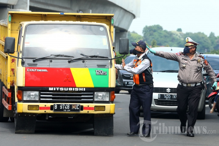 Pengawasan Pembatasan Sosial Berskala Besar di Jakarta