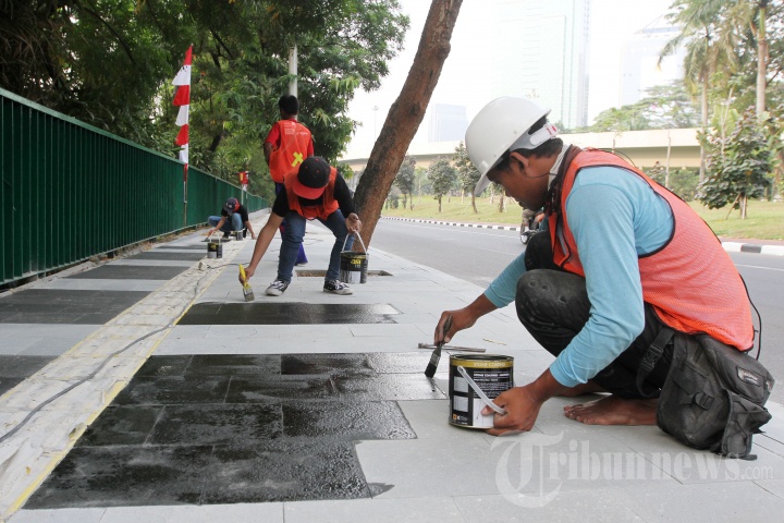 Pengecatan Jalur Pedestrian