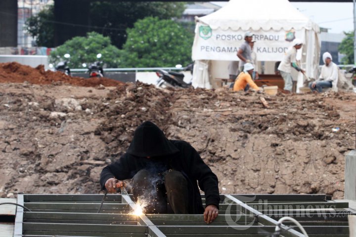 Pengerjaan RPTRA Dan RTH Kalijodo