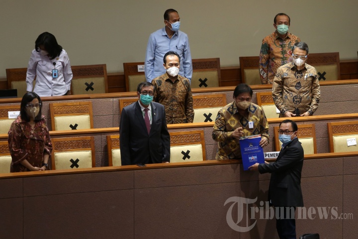 Pengesahan UU Cipta Kerja