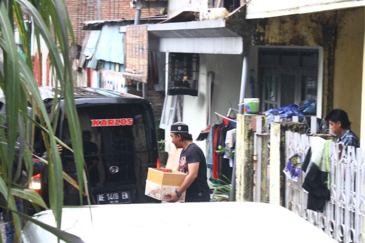 Penggeledahan Rumah Terduga Jaringan Teroris di Malang