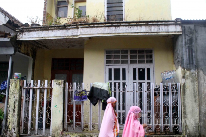 Penggeledahan Rumah Terduga Jaringan Teroris di Malang