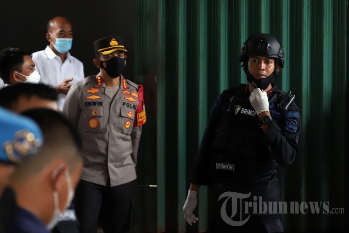 Penggeledahan Rumah Terduga Teroris di Condet